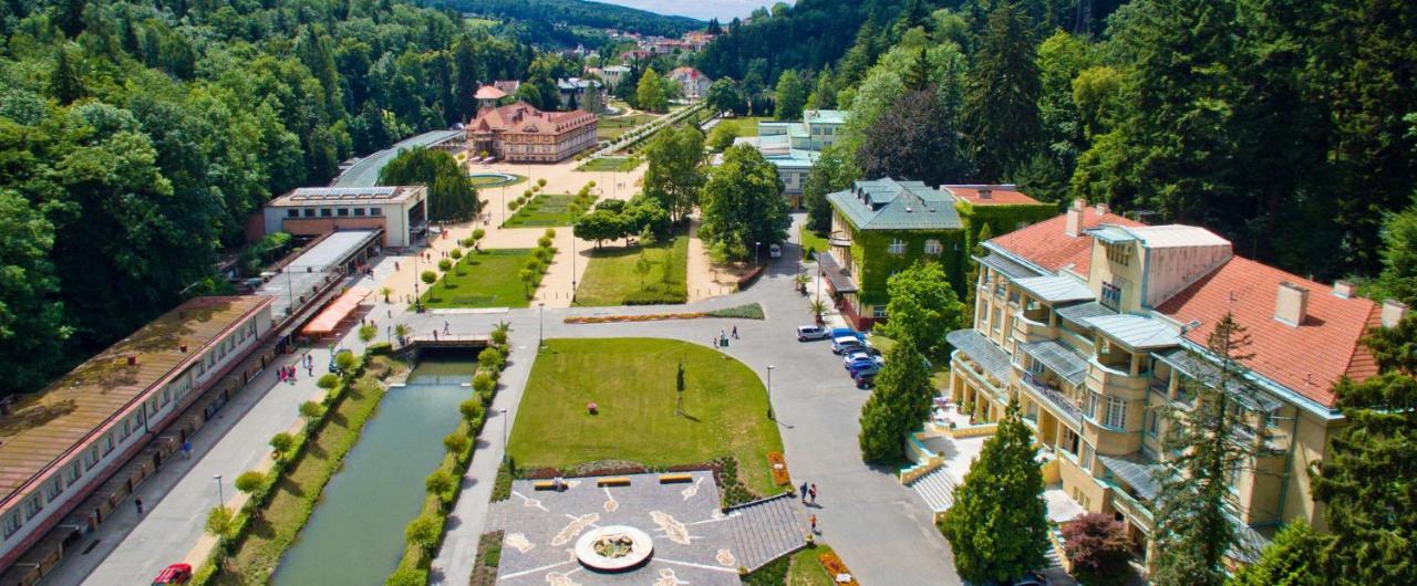 Vila Alice Luhačovice Extérieur photo